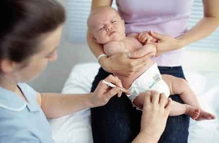 واکسن سه گانه نوزاد